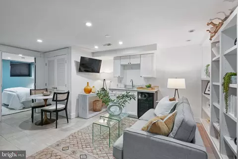 925 9th St NE, Washington, DC 20002 photo 15