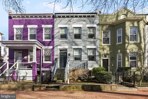 925 9th St NE, Washington, DC 20002