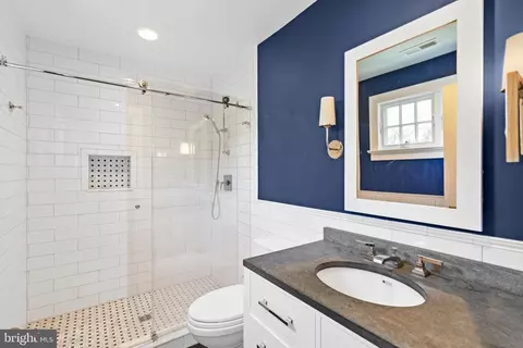2601 Foxhall Rd NW, Washington, DC 20007 photo 24