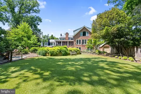 2601 Foxhall Rd NW, Washington, DC 20007 photo 33