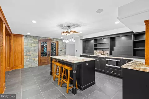 2601 Foxhall Rd NW, Washington, DC 20007 photo 27