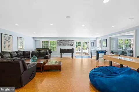 2601 Foxhall Rd NW, Washington, DC 20007 photo 28