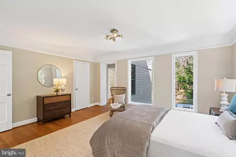 Bedroom - 4815 Calvert St NW, Washington, DC 20007 photo 3 of 8