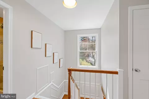 Entry Way - 4815 Calvert St NW, Washington, DC 20007 photo 6 of 9