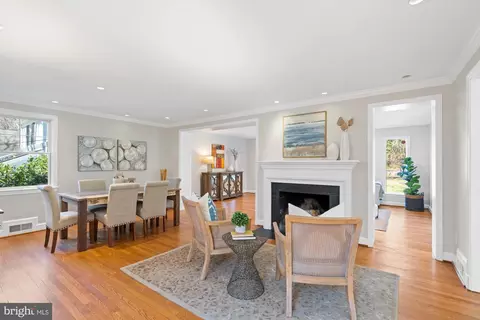 Dining - 4815 Calvert St NW, Washington, DC 20007 photo 1 of 3