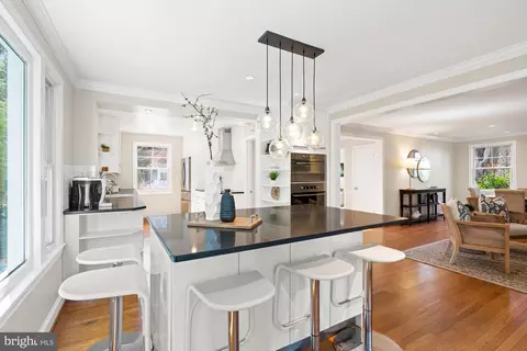 4815 Calvert St NW, Washington, DC 20007