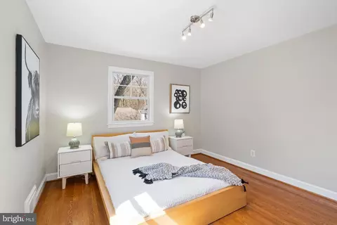 Bedroom - 4815 Calvert St NW, Washington, DC 20007 photo 5 of 8