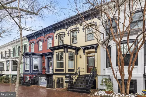 1447 Swann St NW #A, Washington, DC 20009