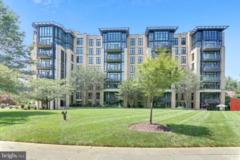 4301 Military Rd NW #305, Washington, DC 20015