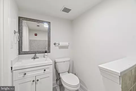1924 Benning Rd NE, Washington, DC 20002 photo 17