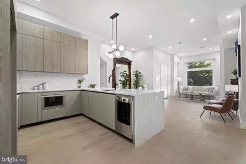 1708 16th St NW #3, Washington, DC 20009 photo 8