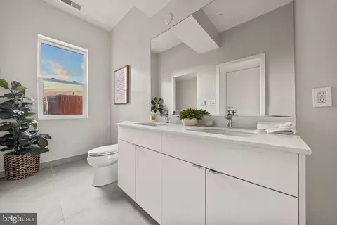 1708 16th St NW #3, Washington, DC 20009 photo 13
