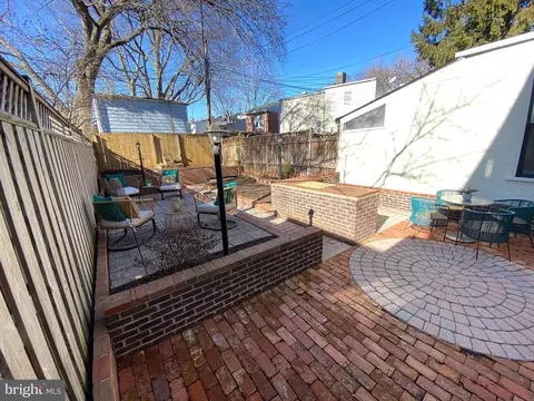 Exterior - 343 11th St SE, Washington, DC 20003 photo 4 of 11
