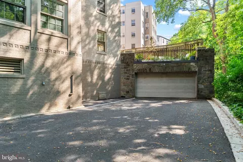 2737 Devonshire Pl NW #415, Washington, DC 20008 photo 5