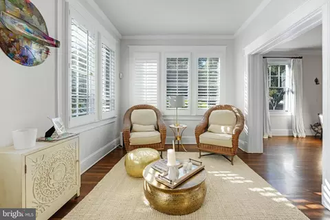 Living - 2733 35th St NW, Washington, DC 20007 photo 3 of 8