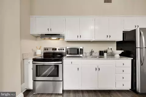 16 8th St NE, Washington, DC 20002 photo 10