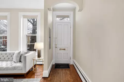 16 8th St NE, Washington, DC 20002 photo 6
