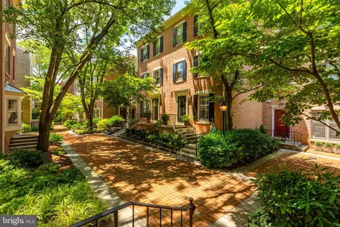 4420 Westover Pl NW, Washington, DC 20016