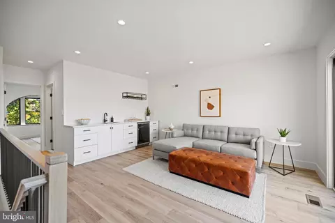 712 6th St NE, Washington, DC 20002 photo 25