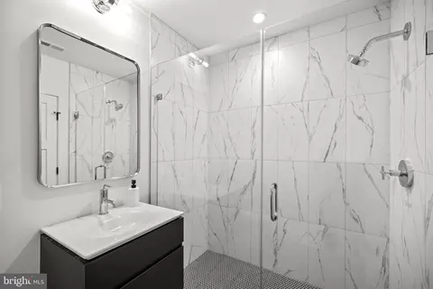 712 6th St NE, Washington, DC 20002 photo 23