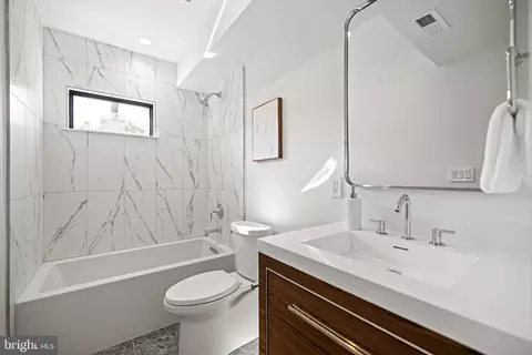712 6th St NE, Washington, DC 20002 photo 29