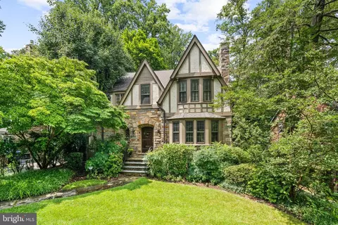 2757 Brandywine St NW, Washington, DC 20008