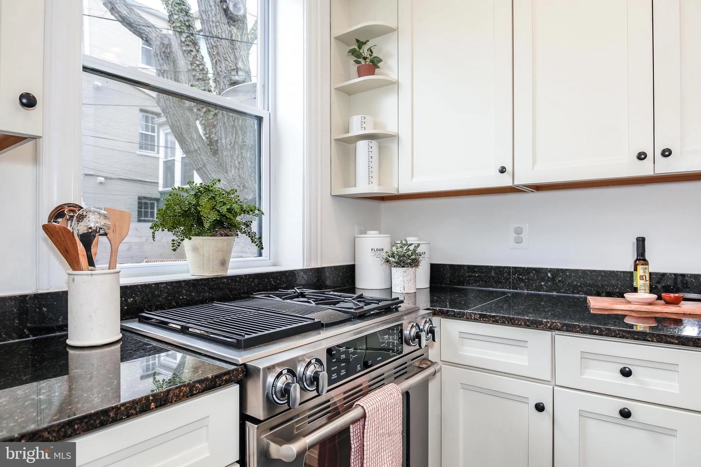 Kitchen - 520 12th St NE, Washington, DC 20002 photo 2 of 4