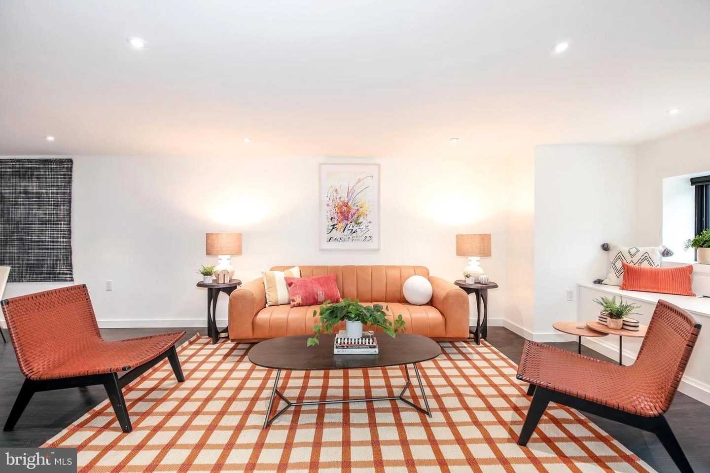 Living - 520 12th St NE, Washington, DC 20002 photo 5 of 5