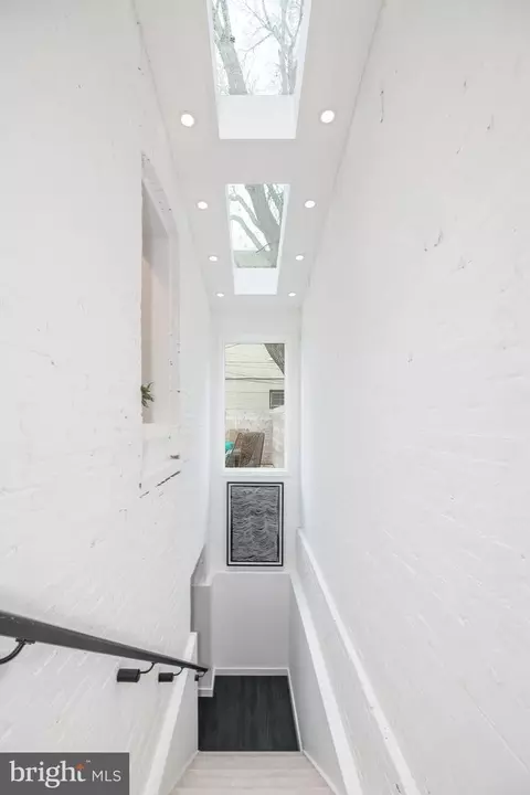 Entry Way - 520 12th St NE, Washington, DC 20002 photo 3 of 3
