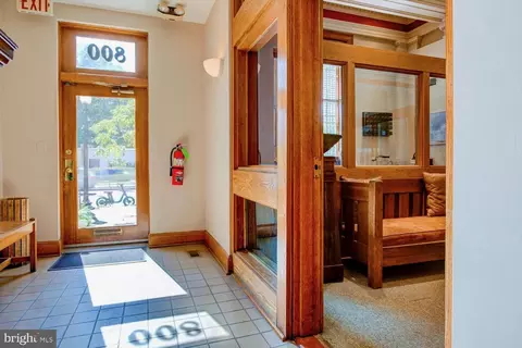 536 8th St SE, Washington, DC 20003 photo 6