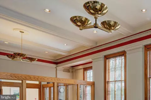 536 8th St SE, Washington, DC 20003 photo 14