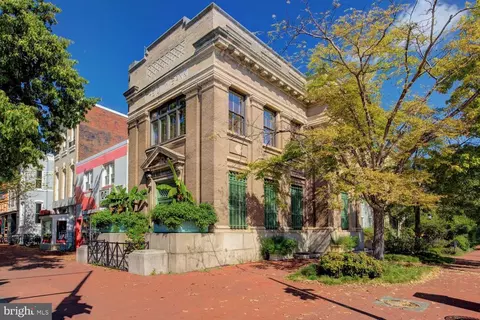 536 8th St SE, Washington, DC 20003