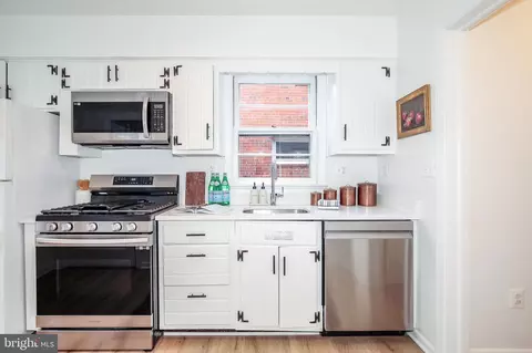 4615 Greene Pl NW, Washington, DC 20007 photo 9