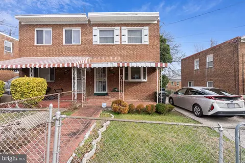4334 Chaplin St SE, Washington, DC 20019