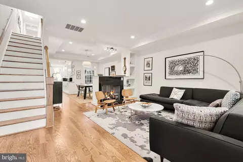 3916 13th St NW #2, Washington, DC 20011