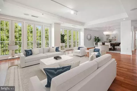 2501 Wisconsin Ave NW #408, Washington, DC 20007