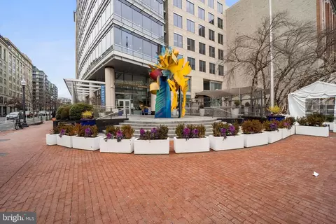 Exterior - 915 E Street St NW #306, Washington, DC 20004 photo 7 of 7