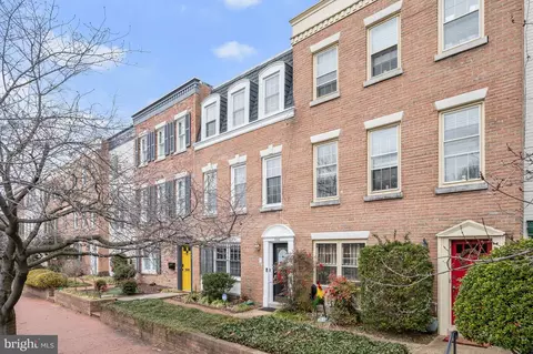 1242 C St SE, Washington, DC 20003