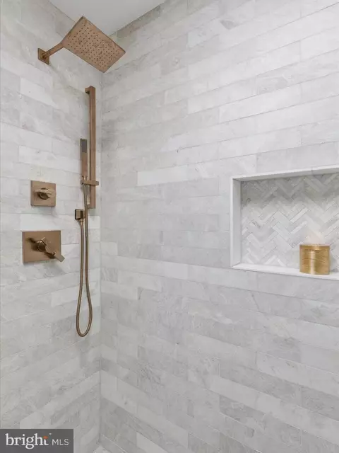 Bath - 1673 34th St NW, Washington, DC 20007 photo 5 of 6