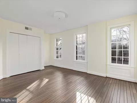 Living - 1673 34th St NW, Washington, DC 20007 photo 4 of 8