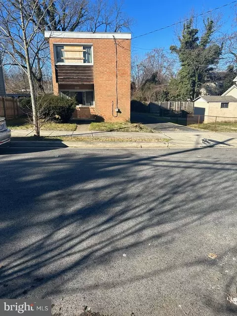 1014 50th Pl NE, Washington, DC 20019