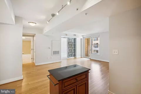 915 E Street St NW #1110, Washington, DC 20004