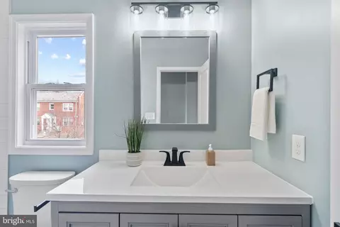 Bath - 1818 M St NE, Washington, DC 20002 photo 3 of 5