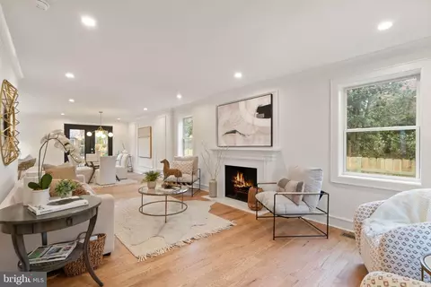4611 Yuma St NW, Washington, DC 20016