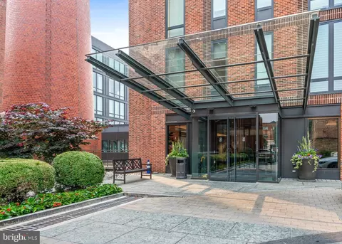 3150 S Street St NW #3C, Washington, DC 20007