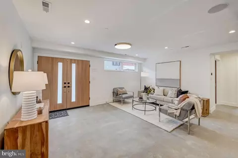 Living - 782 Fairmont St NW, Washington, DC 20001 photo 7 of 8