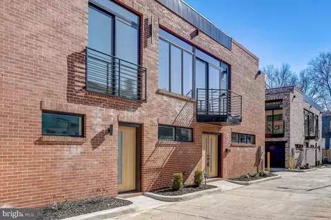 782 Fairmont St NW, Washington, DC 20001