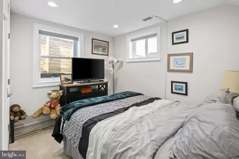 Bedroom - 1700 Lang Pl NE, Washington, DC 20002 photo 5 of 6