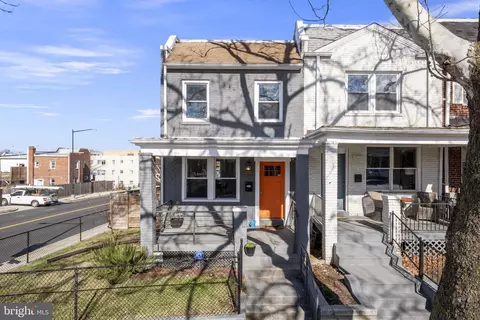 Exterior - 1700 Lang Pl NE, Washington, DC 20002 photo 2 of 9