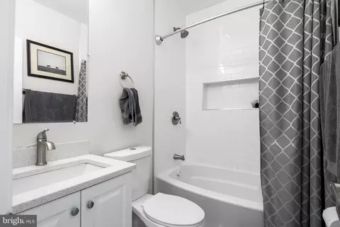 Bath - 1700 Lang Pl NE, Washington, DC 20002 photo 1 of 5